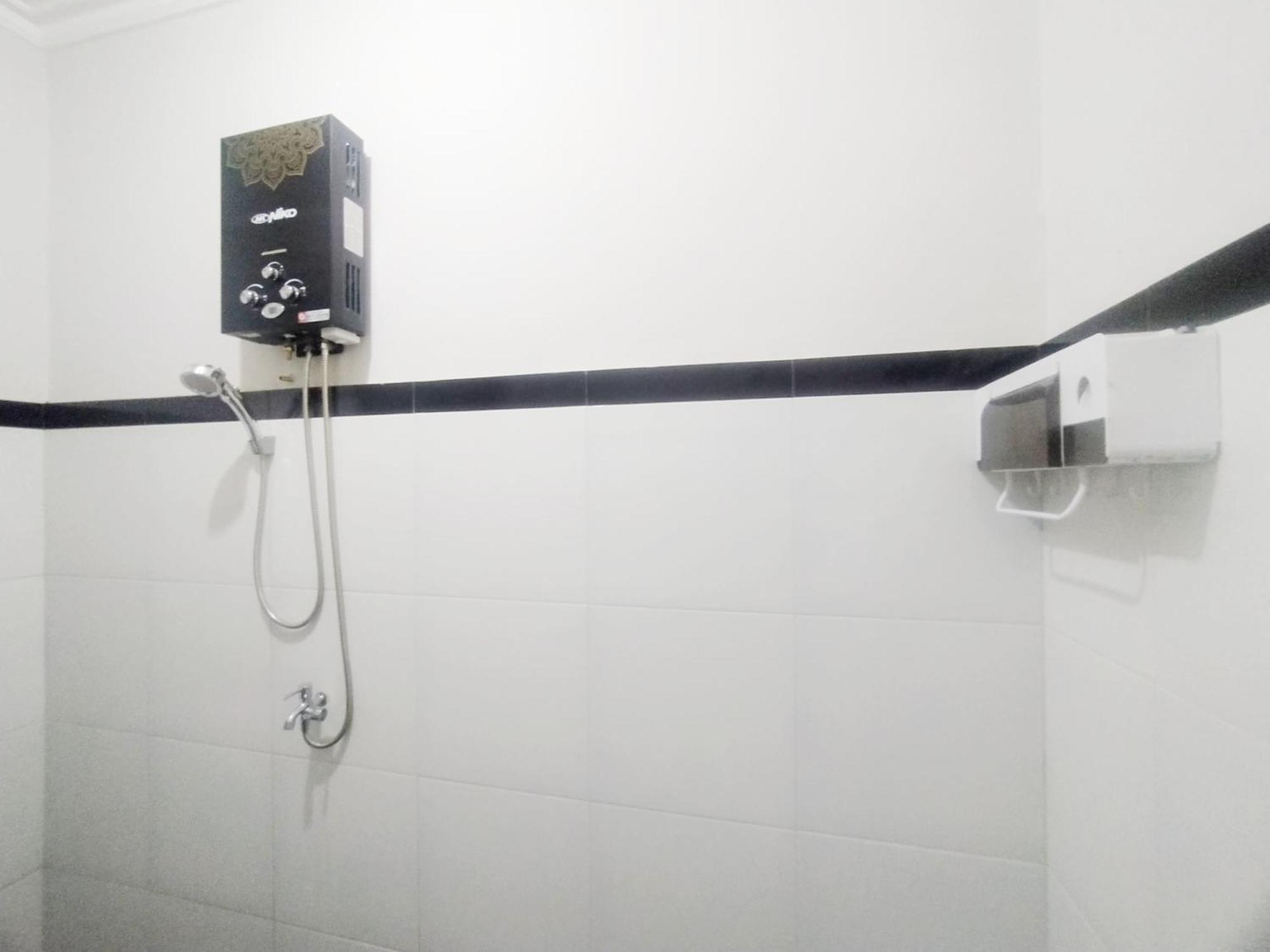 Reddoorz Syariah Near Stasiun Purwokerto酒店 外观 照片