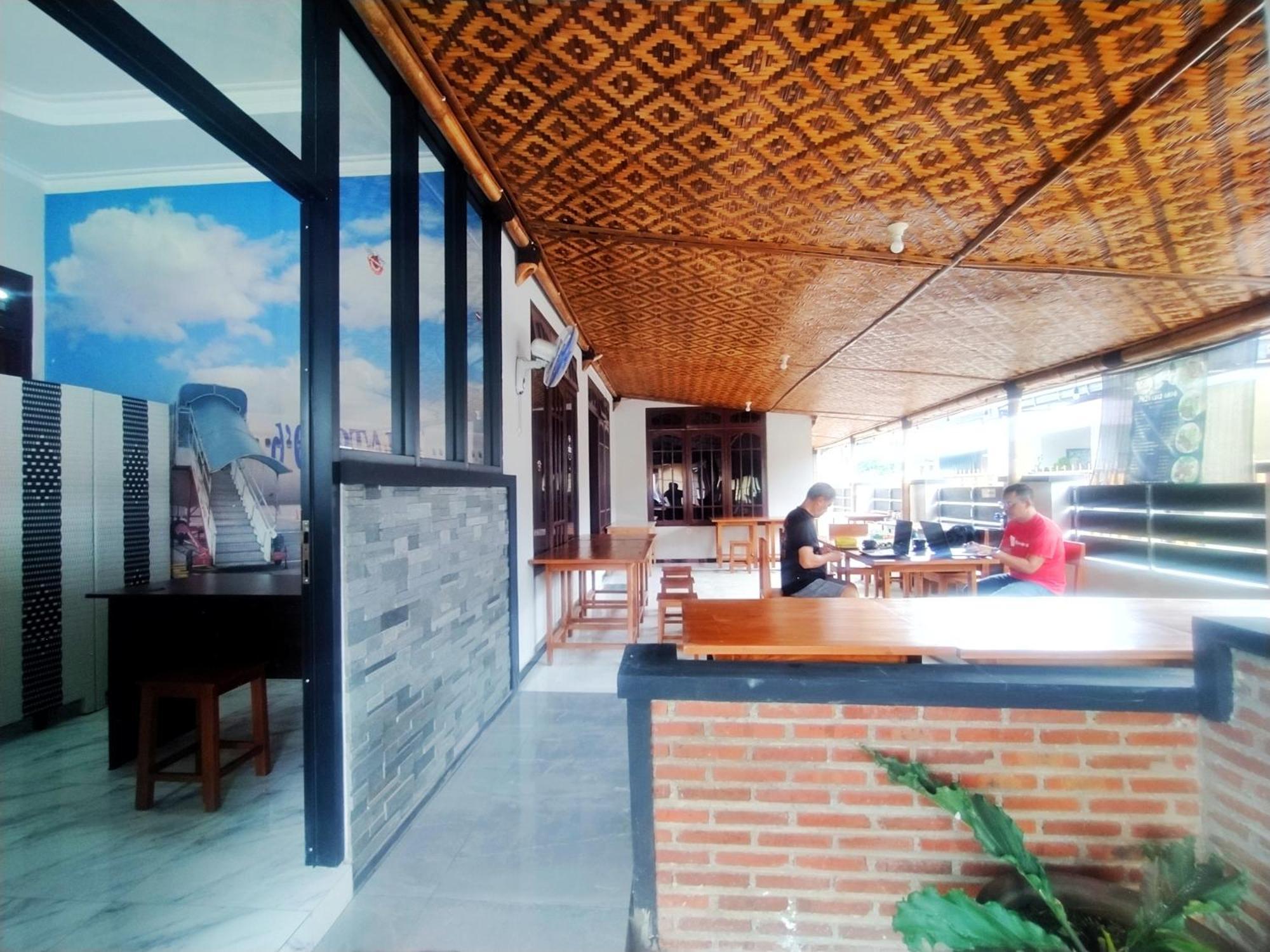 Reddoorz Syariah Near Stasiun Purwokerto酒店 外观 照片